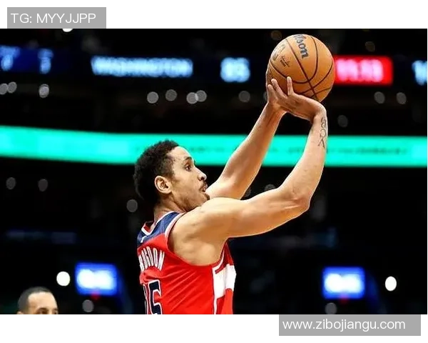 马尔科姆布罗格登的篮球生涯与成就分析及未来发展展望